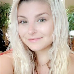 Meet your Posher, Tabitha